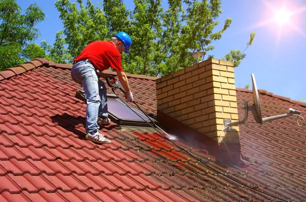 Eco-Friendly and Safe Methods for Roof Cleaning